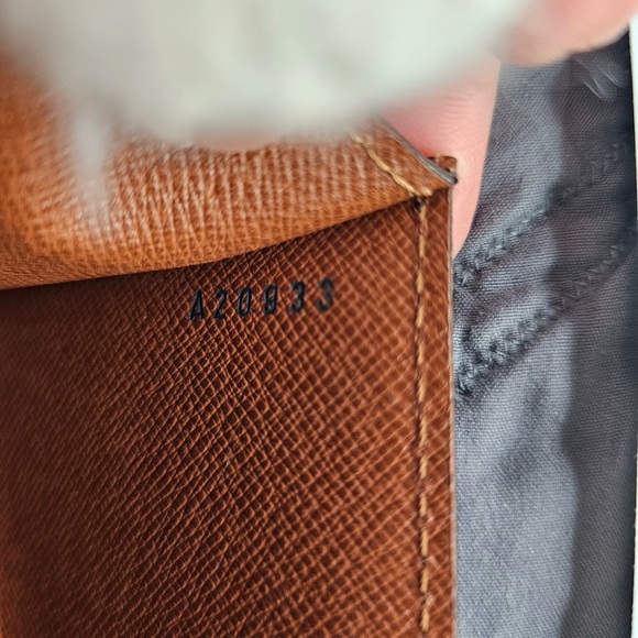 Authentic Preloved LV Arche Waist Bag in good condition (belt not included? - Picture 12 of 14